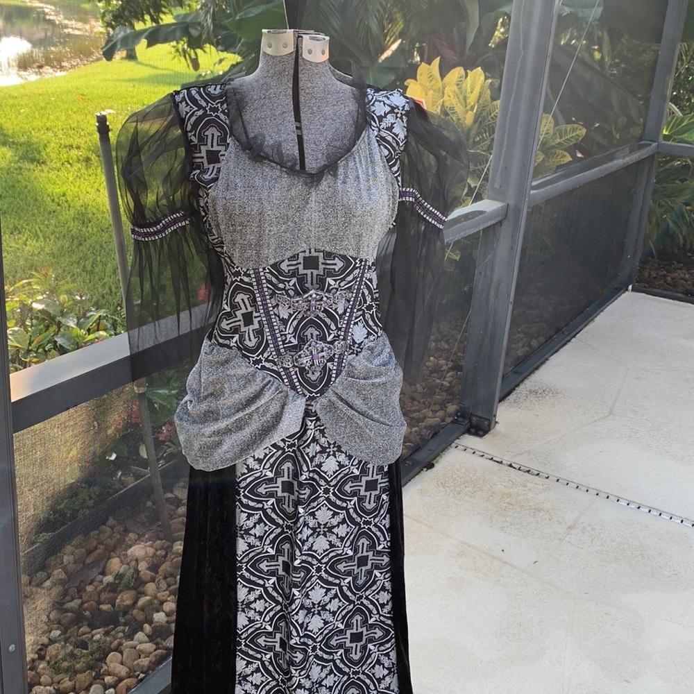 Evil Princess Gorgeous Sorcerer Fancy Witch - Picture 2 of 16